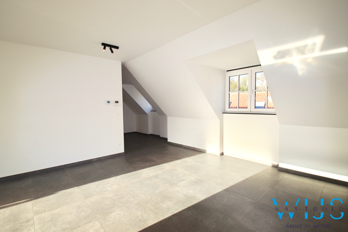 Instapklaar appartement met 2 slaapkamers &amp; terras te ASSENEDE ! 