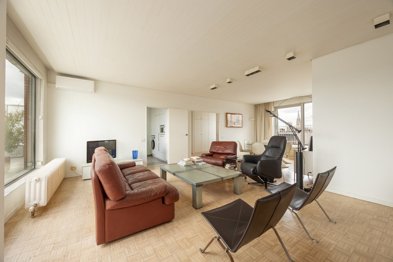 Zeer ruim appt. met 3 slpk en 2 terrassen te Antwerpen! 