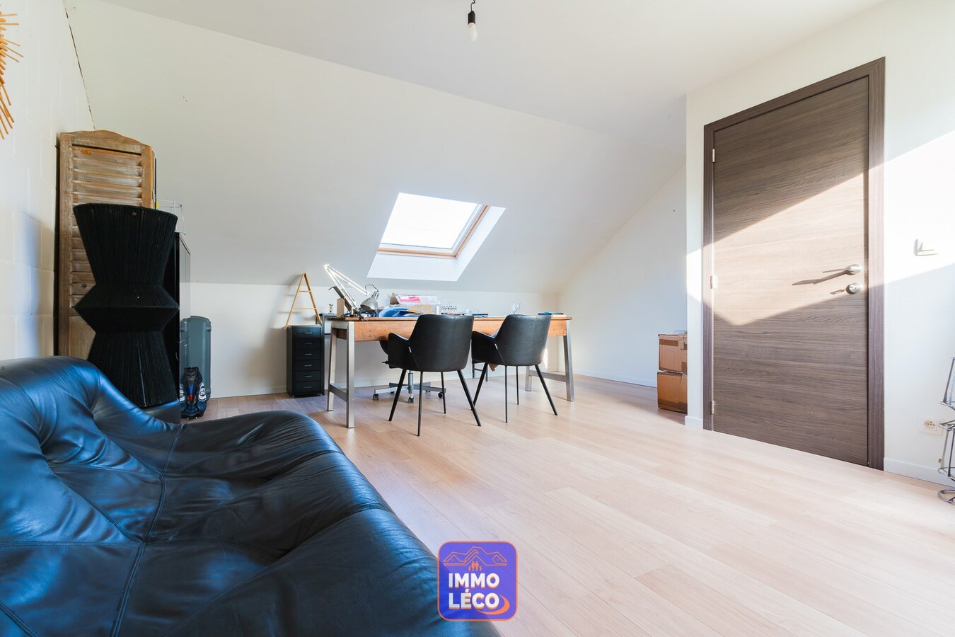 3 façades avec garage, parking et jardin, COUP DE COEUR ! 