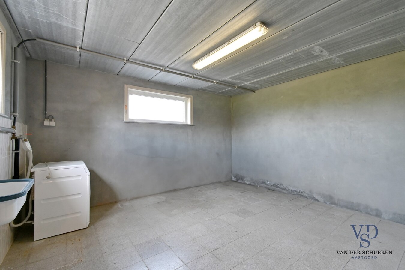 Ruime woning op unieke locatie in het groen, vlakbij Dikkele 