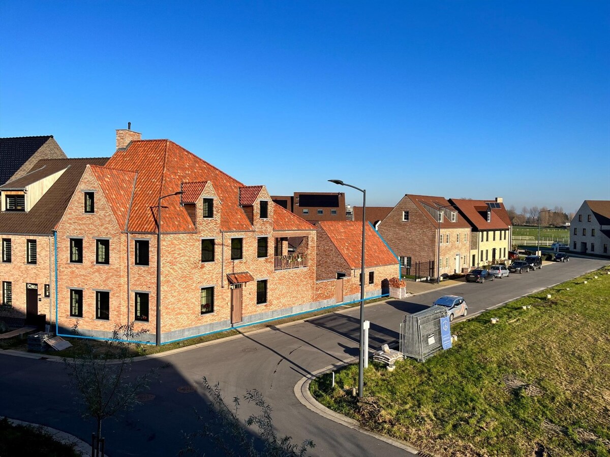 Nieuwbouwwoning (onder registratierechten) met 5 slaapkamers en 4 badkamers te Heulebrug 
