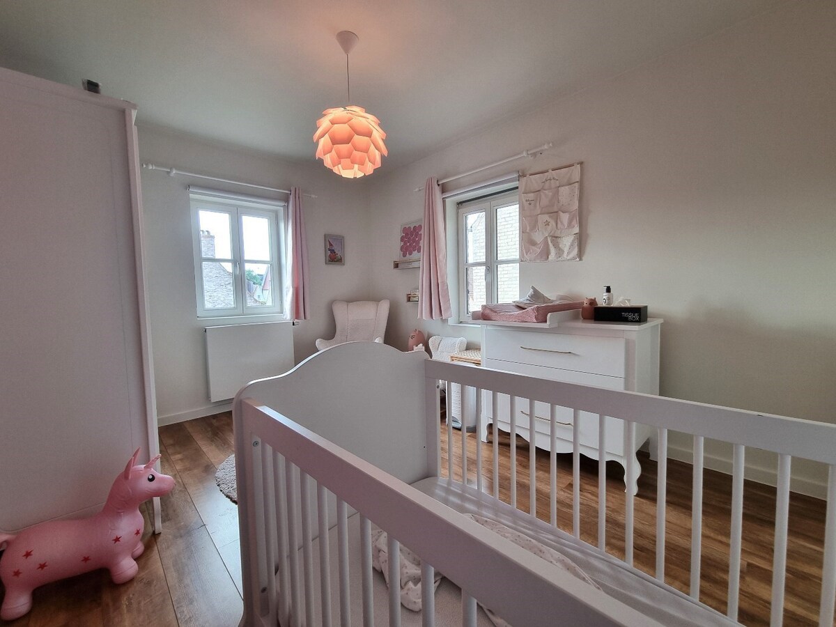 Klassevolle, statige hoekwoning te Heulebrug 
