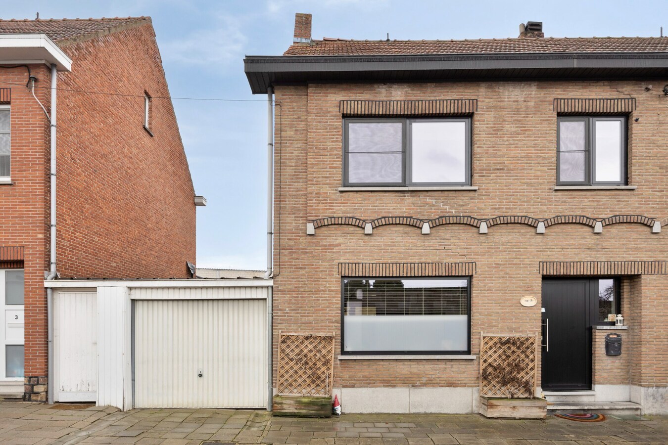 Instapklare woning met 3 slaapkamers en tuin. 