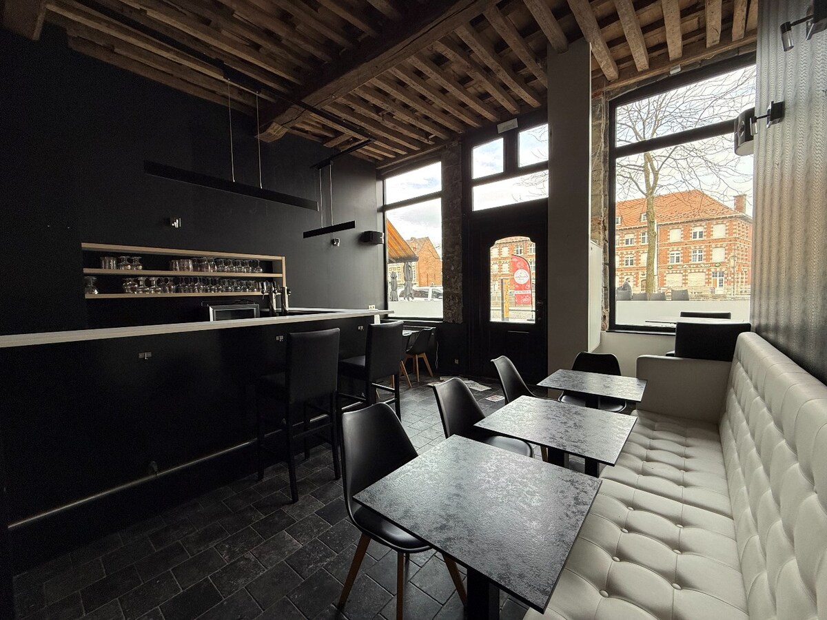 Surface commerciale (+/- 70m²) au bord de l'Escaut ! 