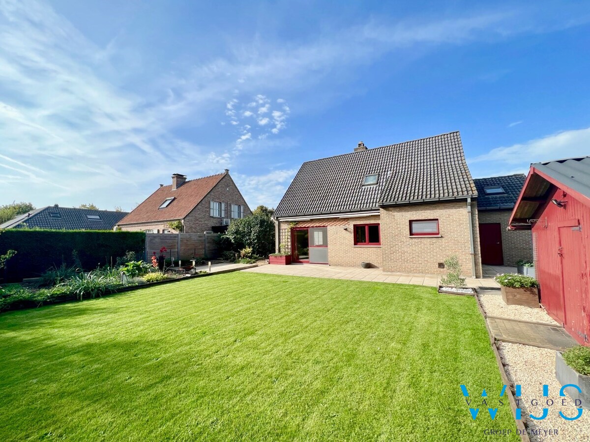 Ideaal woonhuis op TOPlocatie te Oostakker ! 