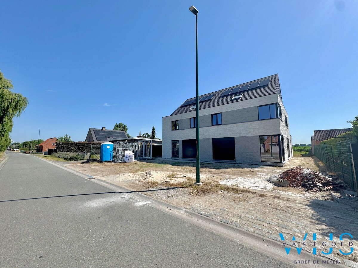 Nieuwbouw op TOPlocatie te Lembeke ! 