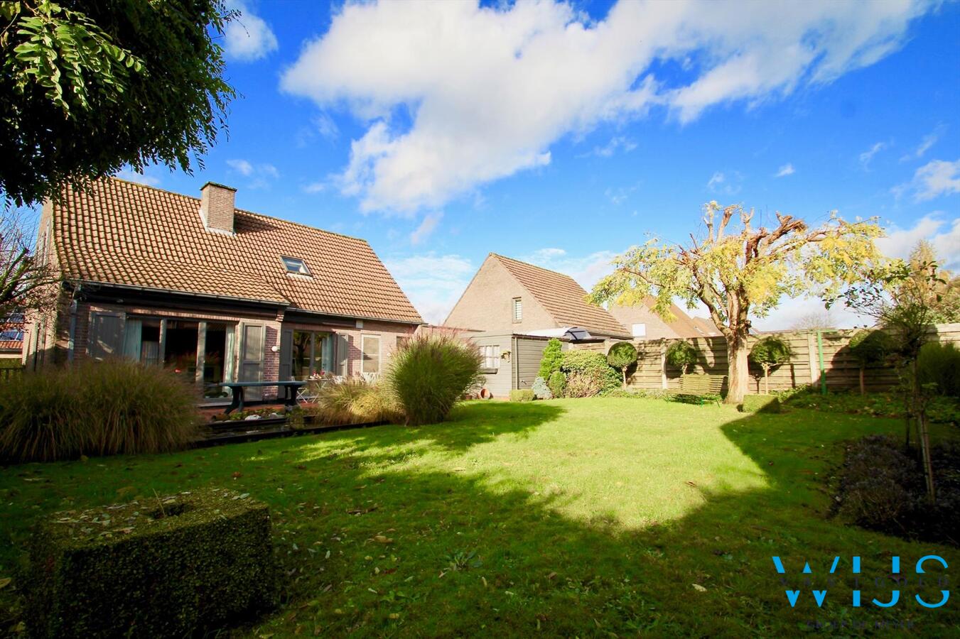 Volwaardig woonhuis met zongerichte tuin op absolute toplocatie in Ertvelde! 