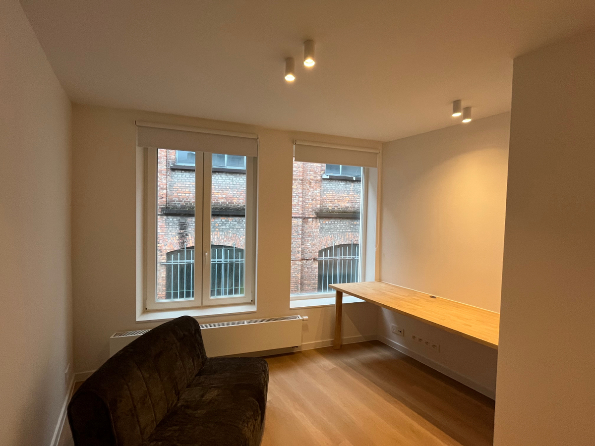 Stijlvol woonhuis-appartement. 