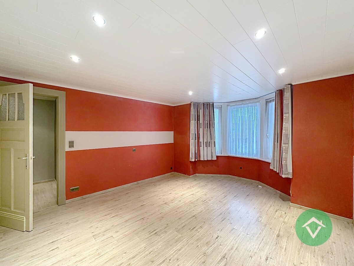 Handelspand met woonst op topligging in Gistel 