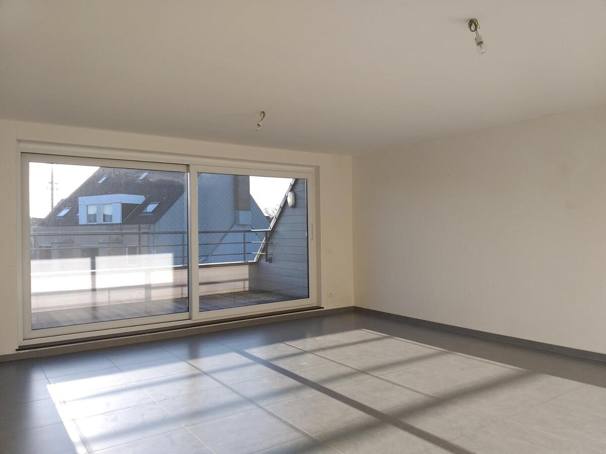 Lichtrijk nieuwbouwappartement 