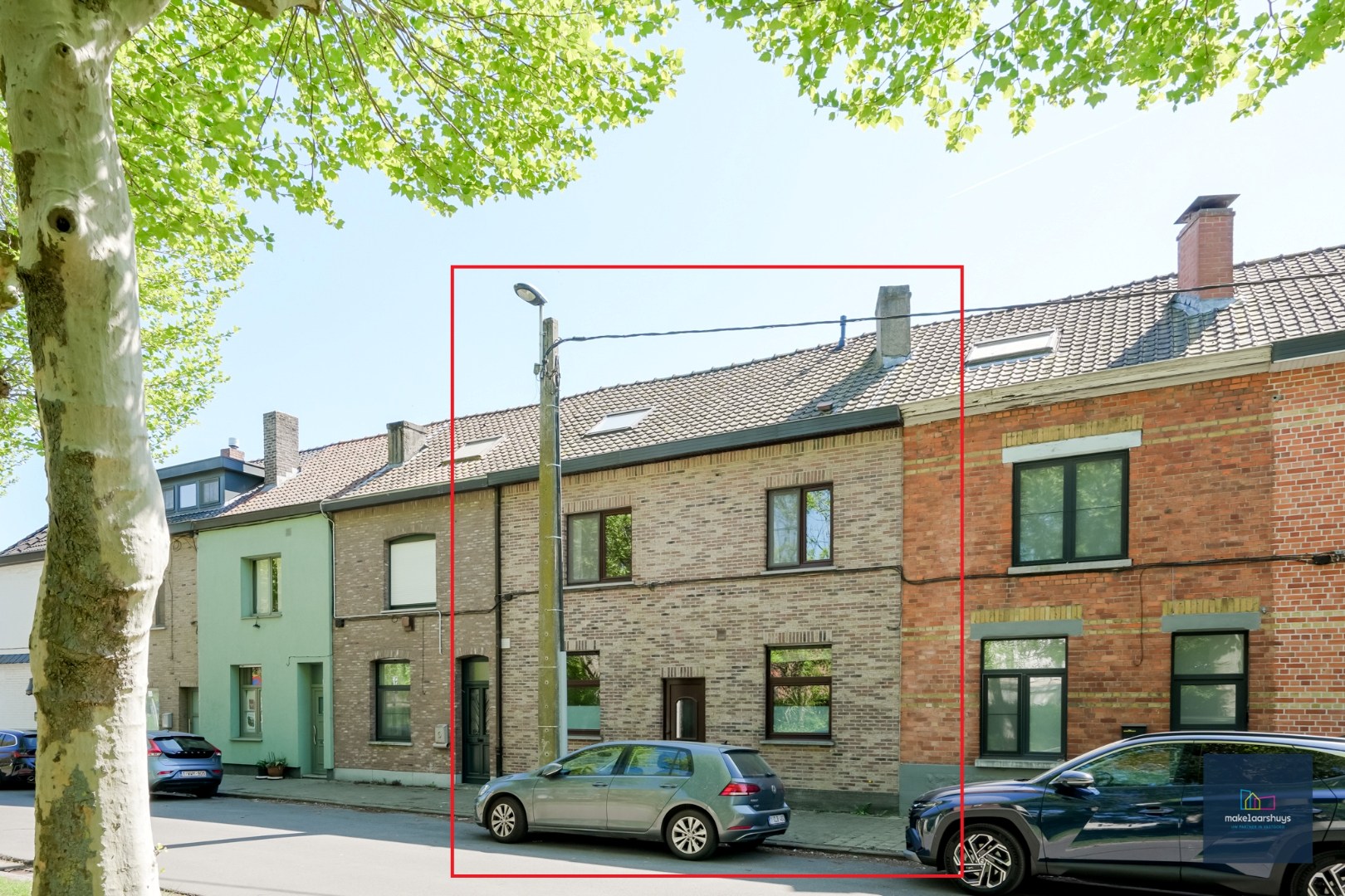 Goed onderhouden en ruime woning in rij met tuin/terras te Wondelgem 