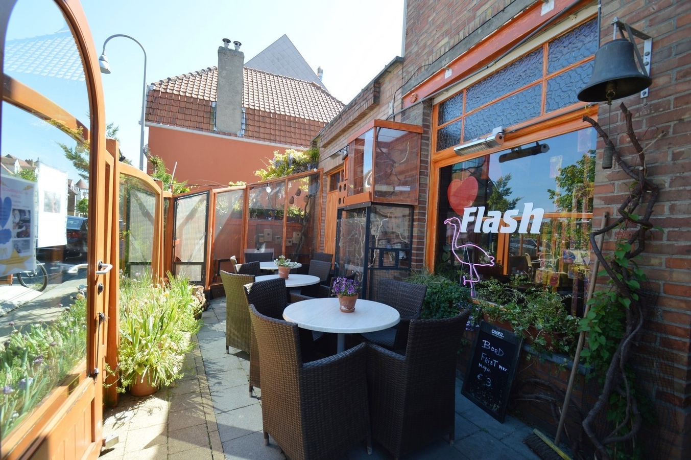 Investeringsopportuniteit: café met feestzaal - Westkapelle 