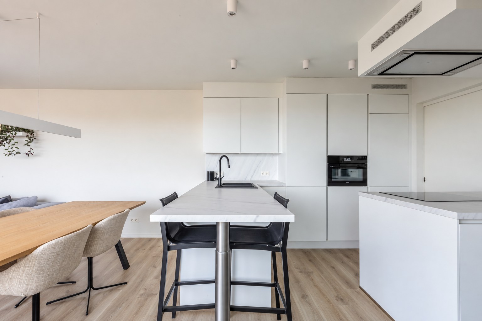Recent luxueus appartement (2023) met 2 slaapkamers 