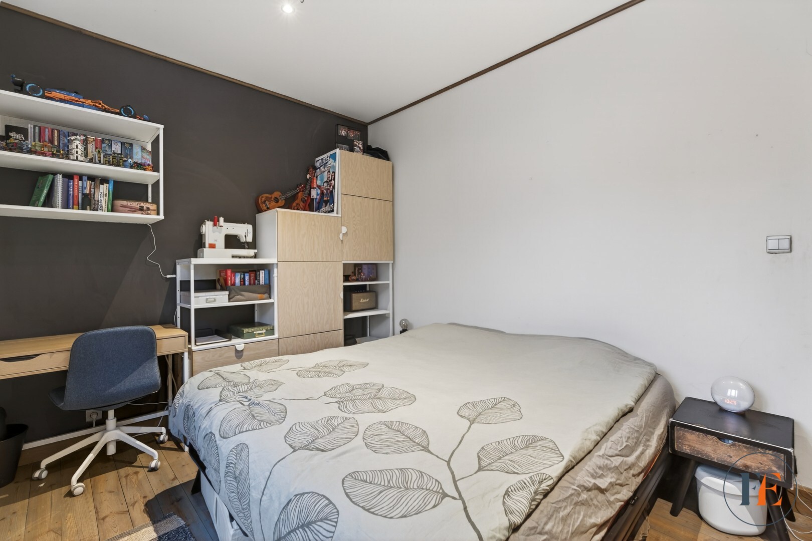 Gezellige eengezinswoning met buitenruimte met INSTELPRIJS 