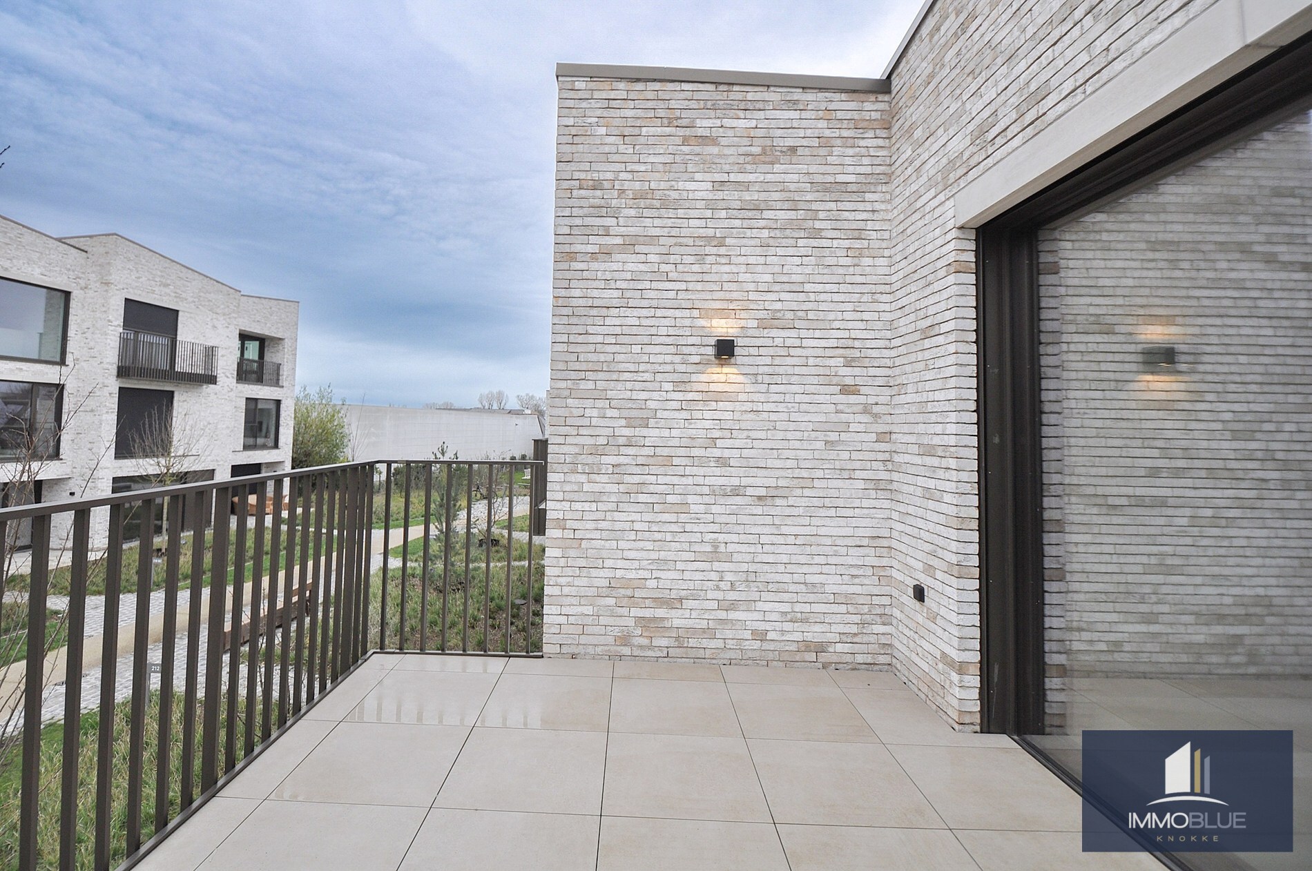 Nieuwbouw BEN-woning(bijna energie neutrale woning) in een autovrije, groene omgeving. 