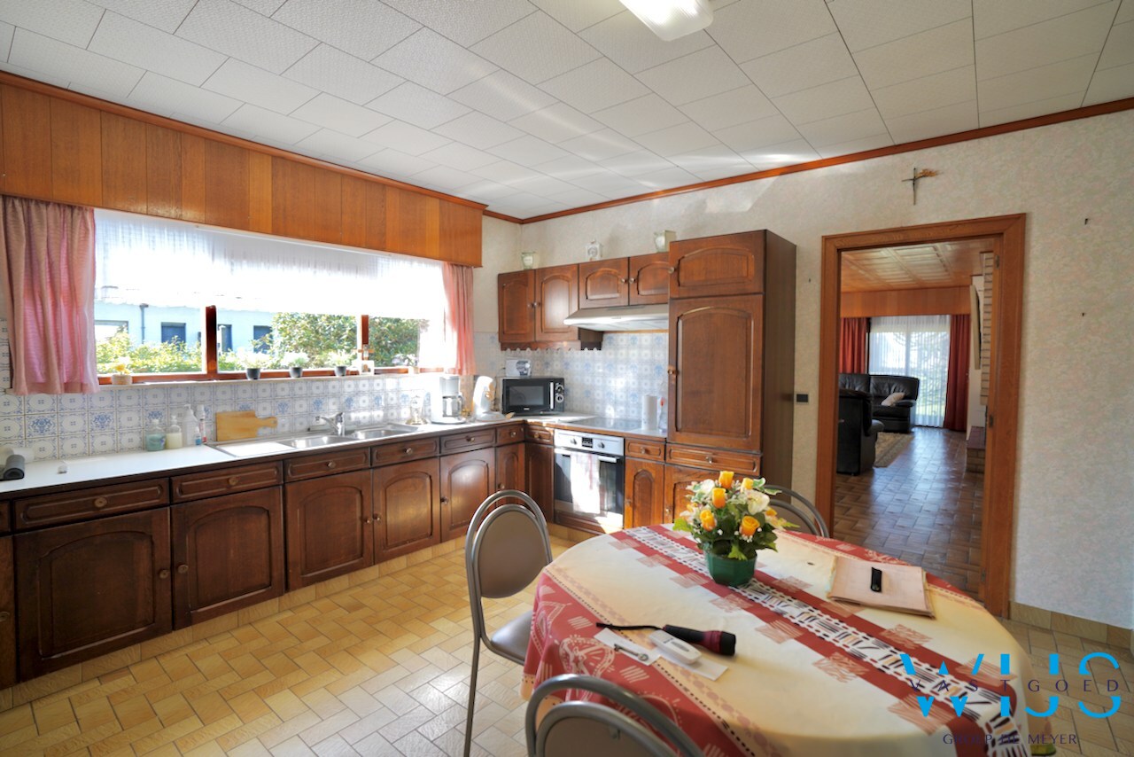 Rustig gelegen woonhuis op 1.108 m² te Ertvelde ! 