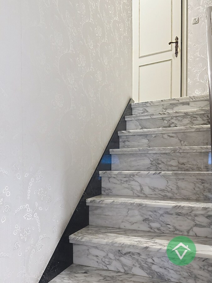 Ruime rijwoning met tuin, garage en 4 slaapkamers in Roeselare 