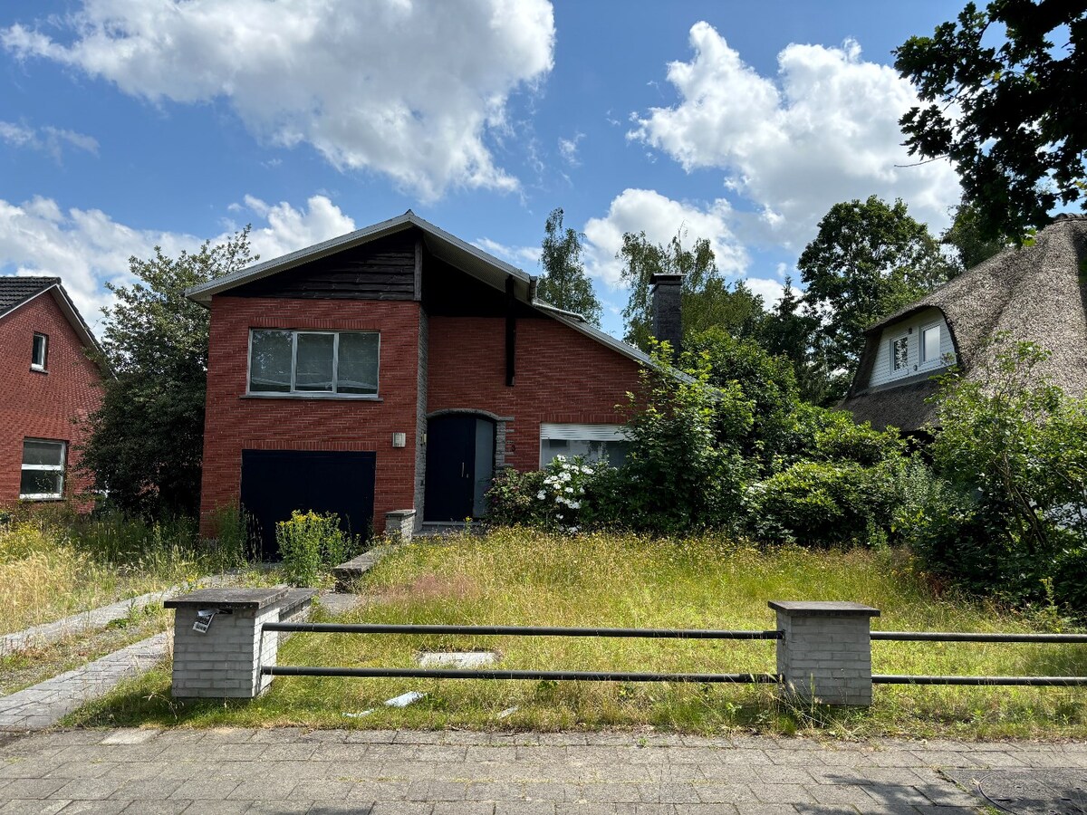 Te renoveren woning op een Zuid perceel 767 m² 