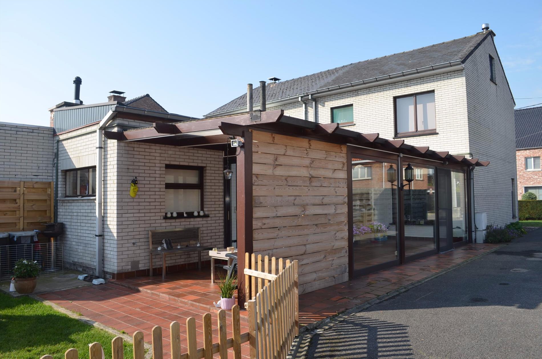 Gezinswoning 3 slpks, ruime garage, werkplaats en tuin te Maldegem 