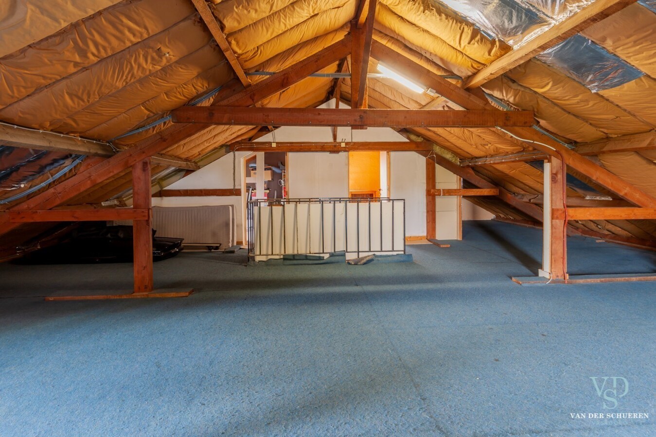 Landelijk wonen  (op gelijkvloers). 