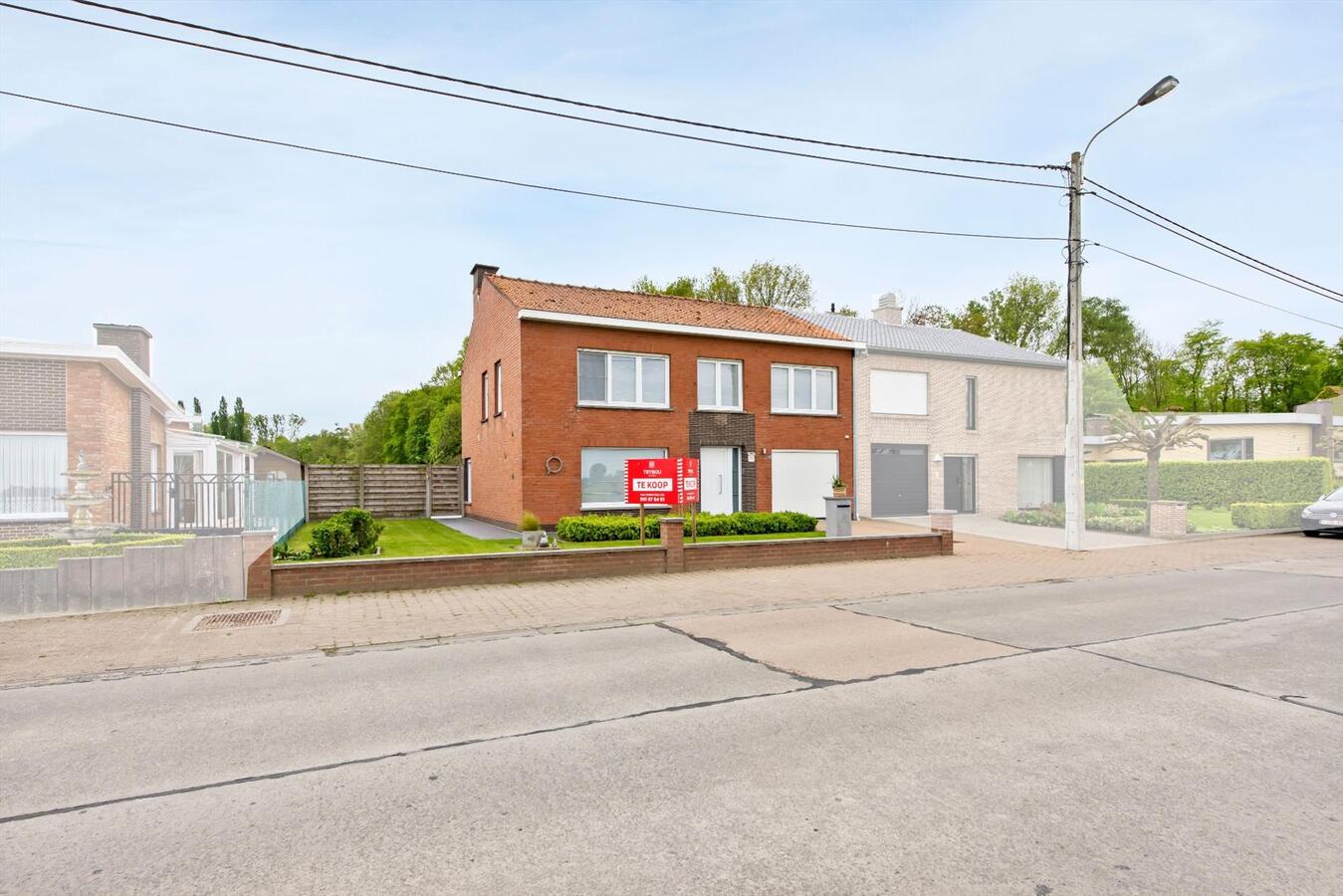 Prachtig gerenoveerde woning met 3 slaapkamers en zongerichte tuin. 