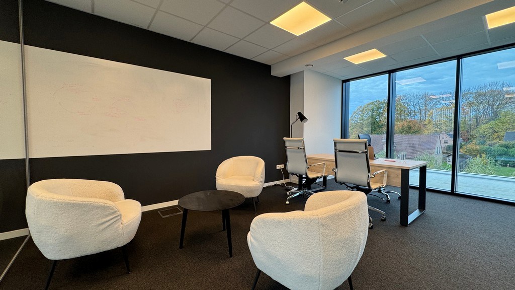 Mooi ingerichte kantoren te huur op zichtlocatie in Sint-Martens-Latem