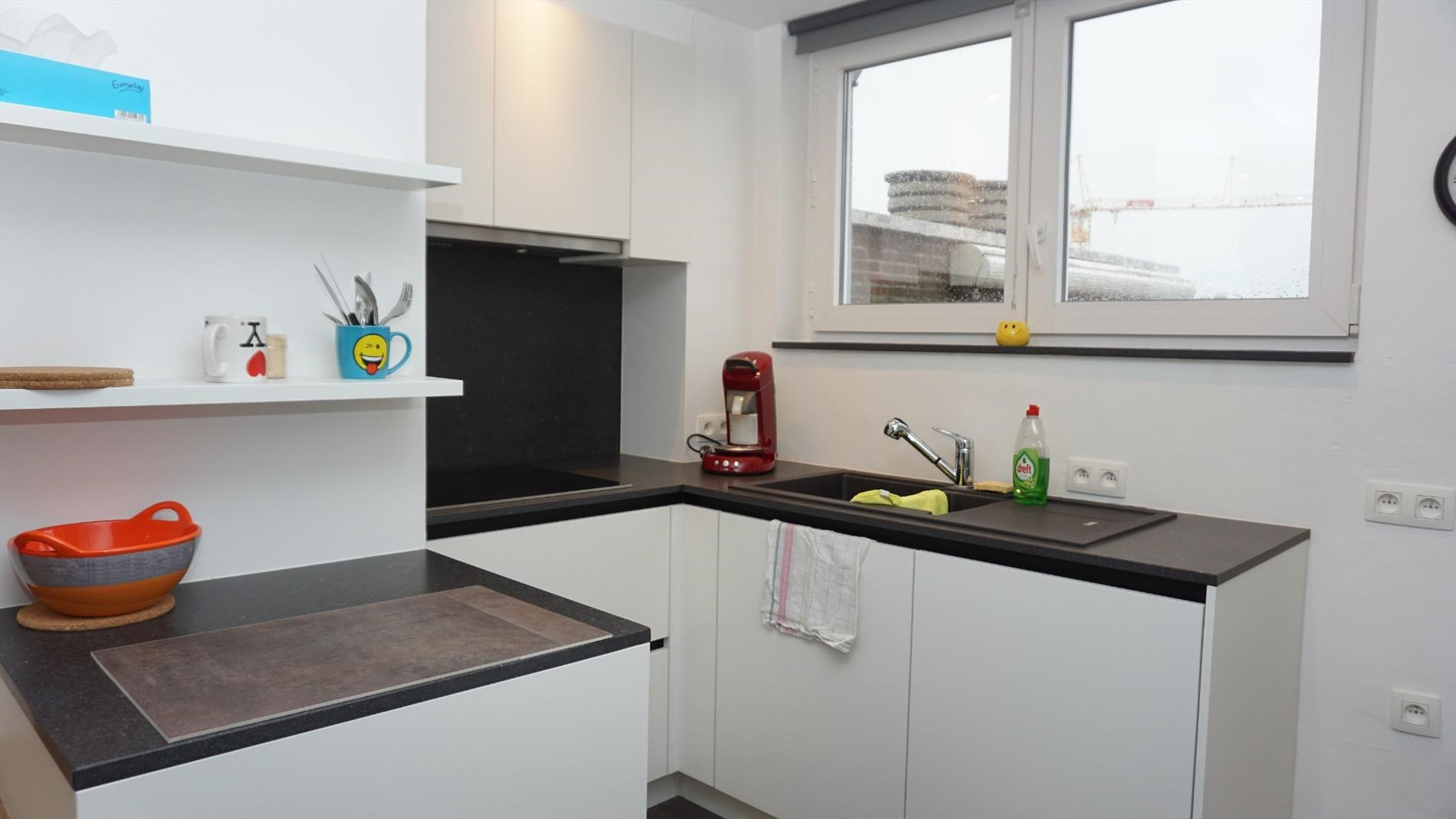 MODERN GEMEUBELD APPARTEMENT 1 SLPK. MET PRACHTIGE TERRASSEN 