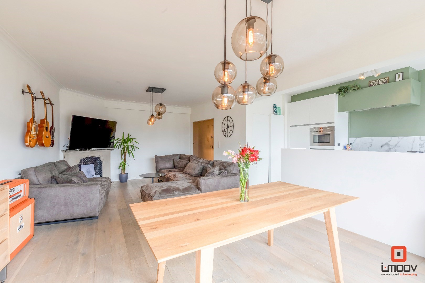 Centraal gelegen en instapklaar appartement met 2 slaapkamers 