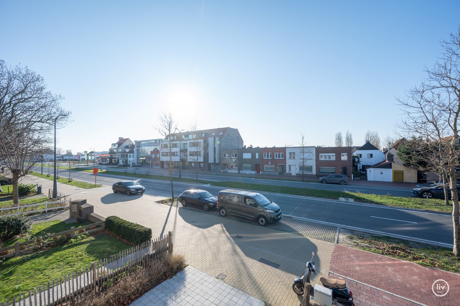 Centraal gelegen 2 slaapkamer appartement met ruime terrassen in een recent gebouwde residentie (met mog. tot aankoop van inpandige garage) 