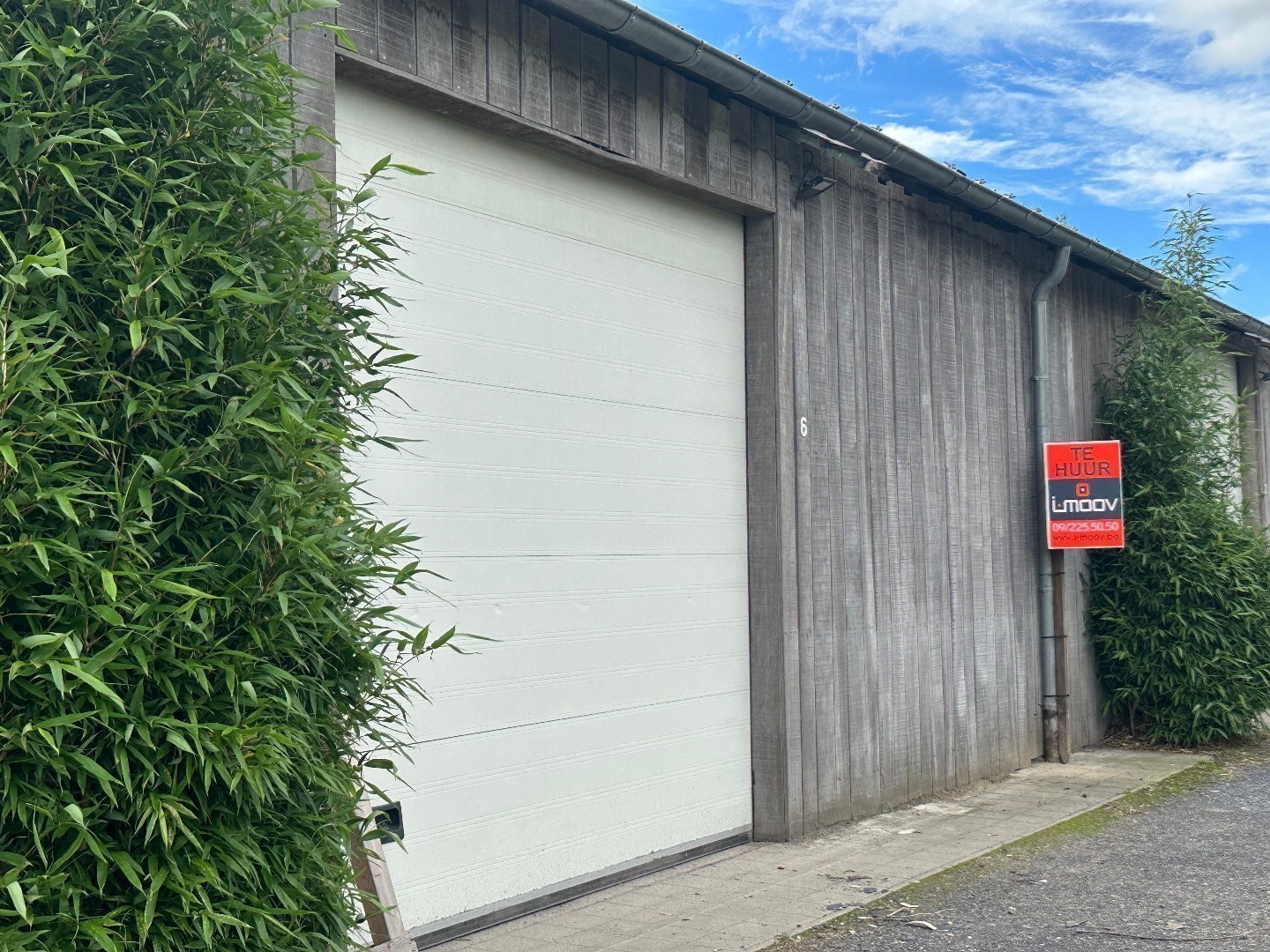 Droge en veilige opslagplaats op gunstige locatie 