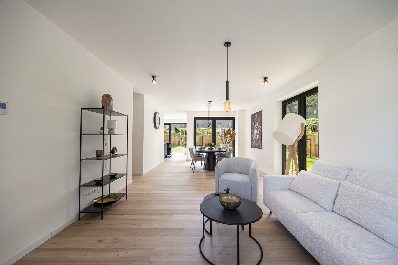 Energievriendelijke (A+) E-peil -5 nieuwbouwvilla in centrum Schilde met Zuid-tuin. 