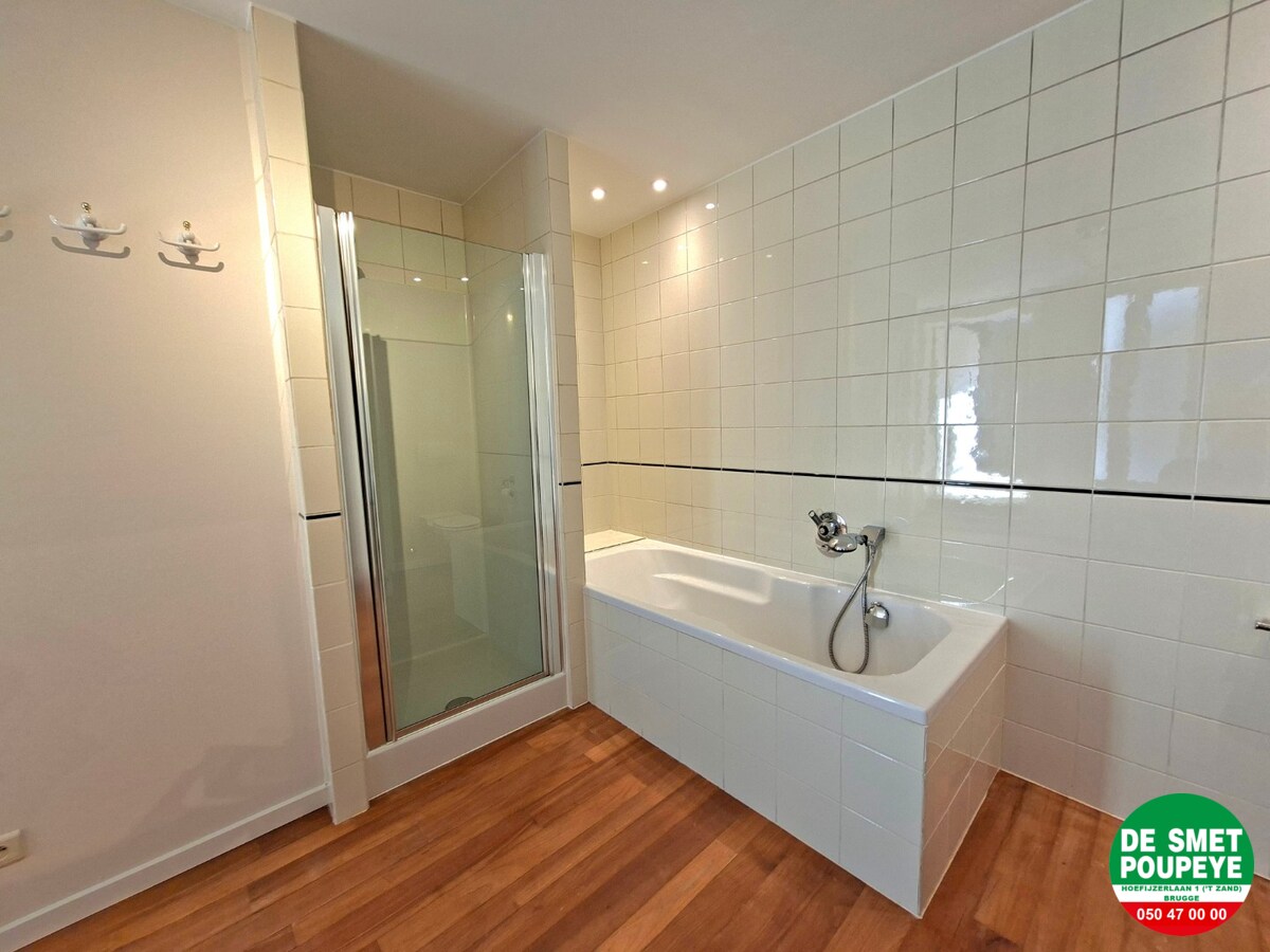 Ruim triplex appartement met 2 terrassen 