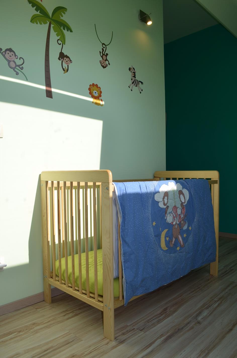 Gerenoveerde gezinswoning met 4 slpks en tuin te centrum Eeklo 