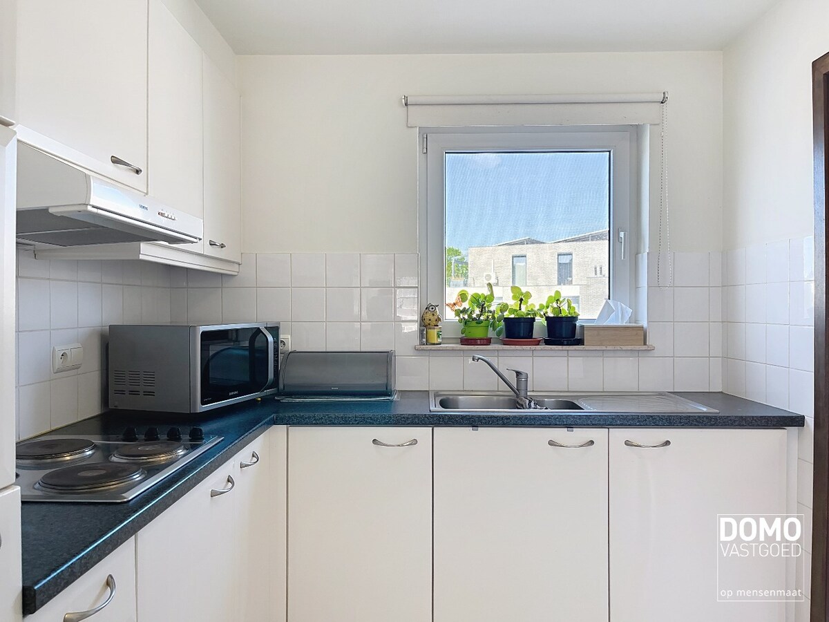 Ruim en lichtrijk duplex appartement met twee terrassen - inclusief 3 autostandplaatsen - EPC: B 