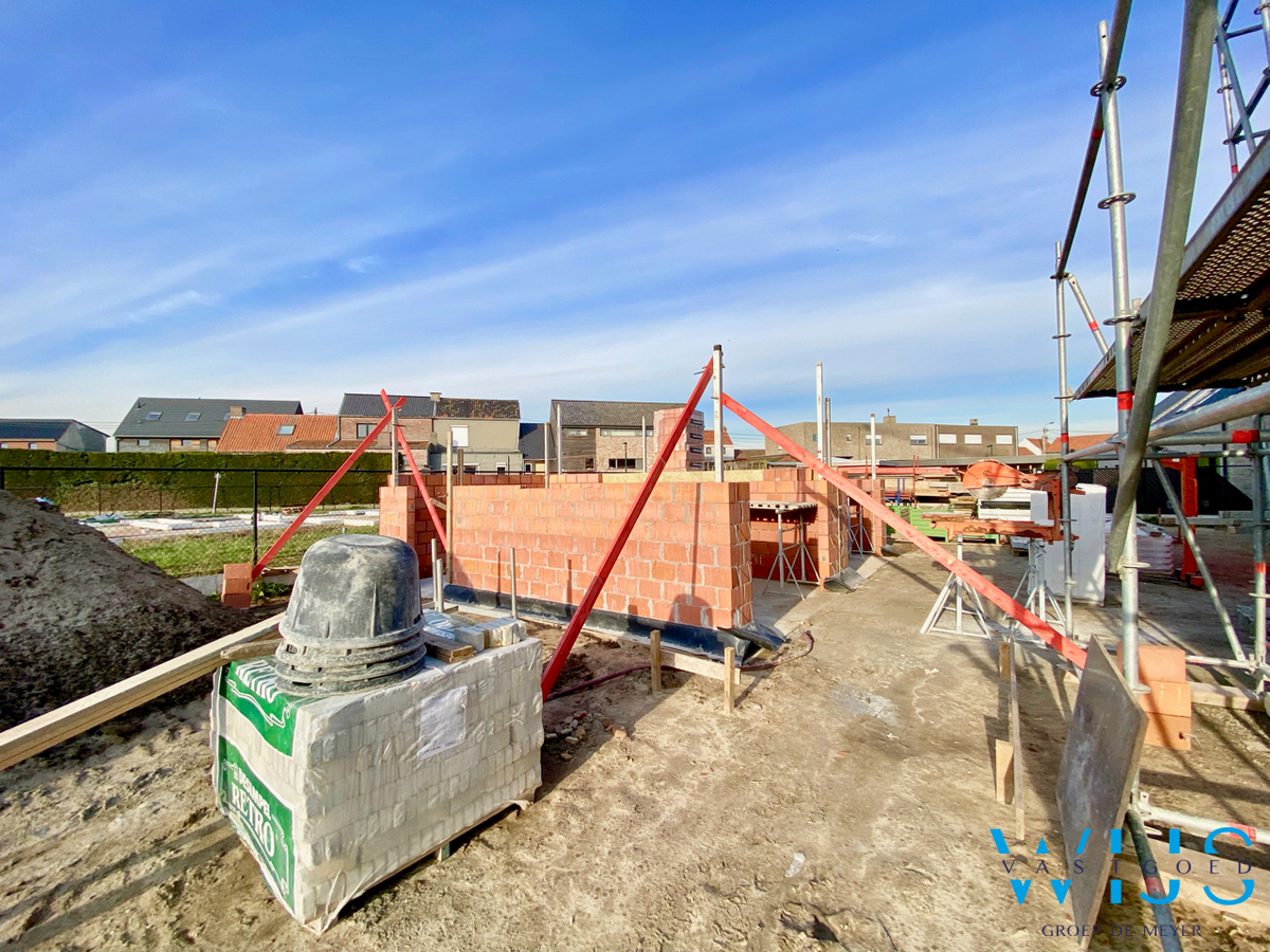 Prachtige ALLEENSTAANDE pastorijwoning te ASSENEDE ! 