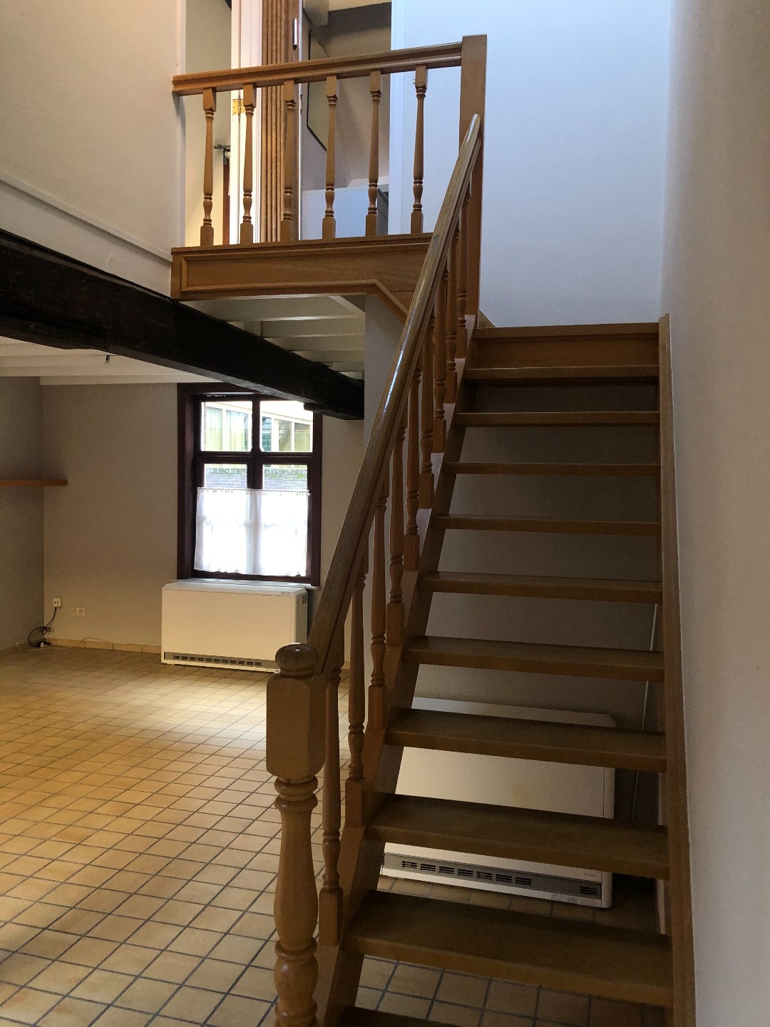 Gezellig rijwoning met stadskoer 