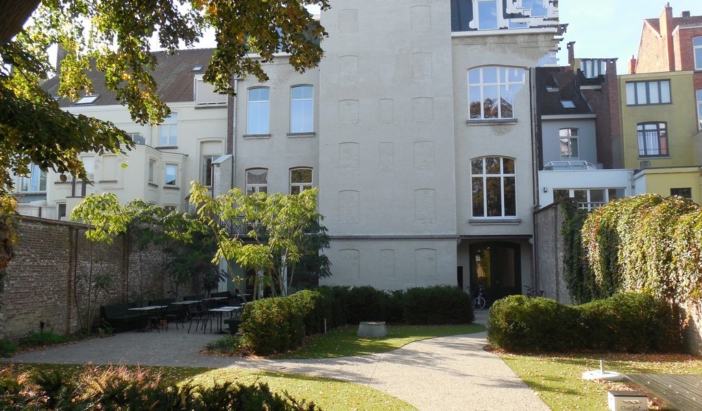 Full service kantoren in mooi gerenoveerd herenhuis in Gent