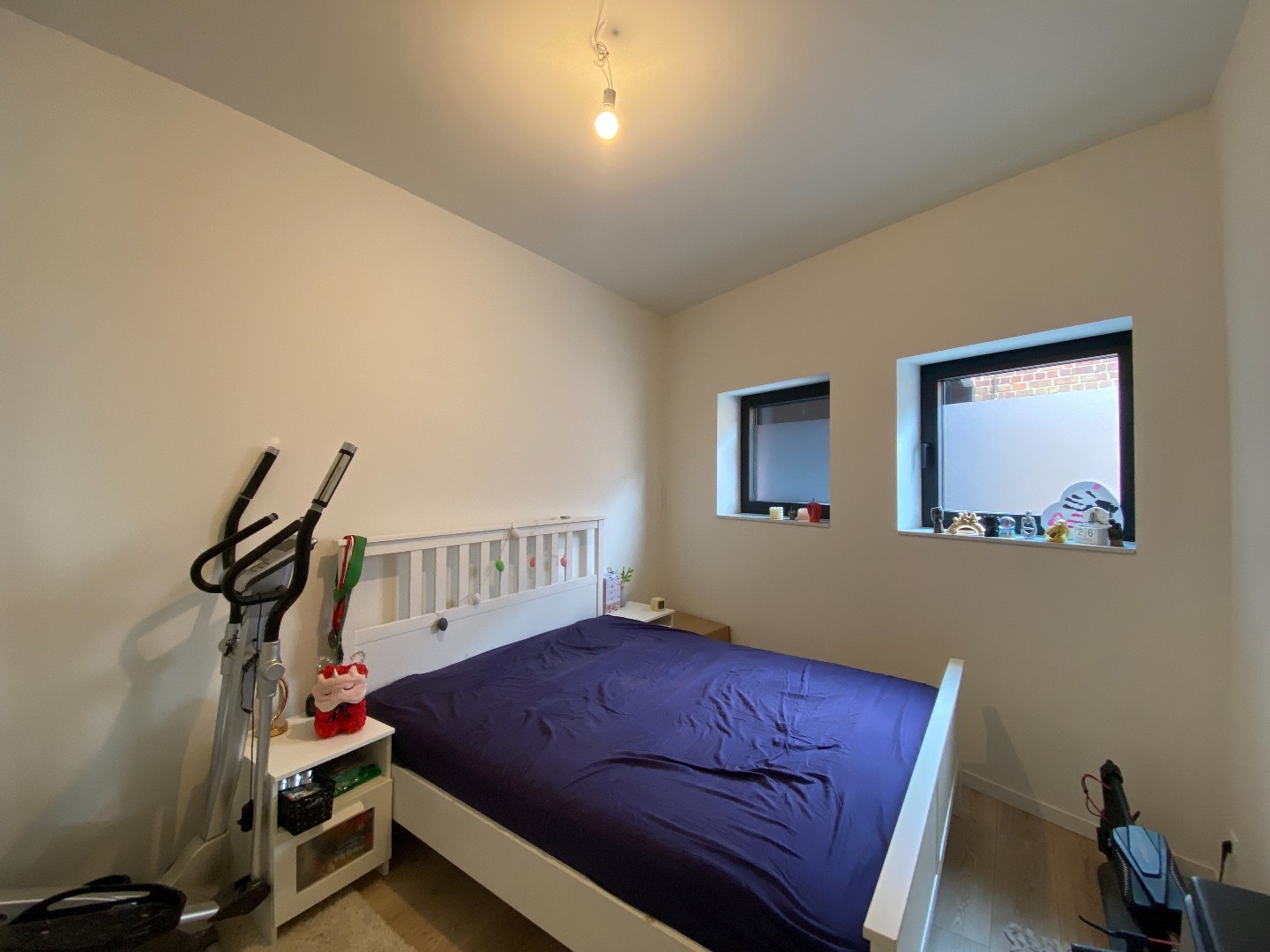 Zeer recent gelijkvloers appartement met 2 slaapkamers en grote tuin! 