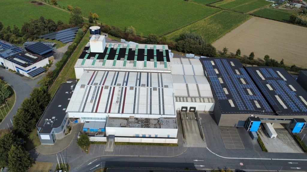 Logistiek bedrijfspand te huur in de haven van Gent