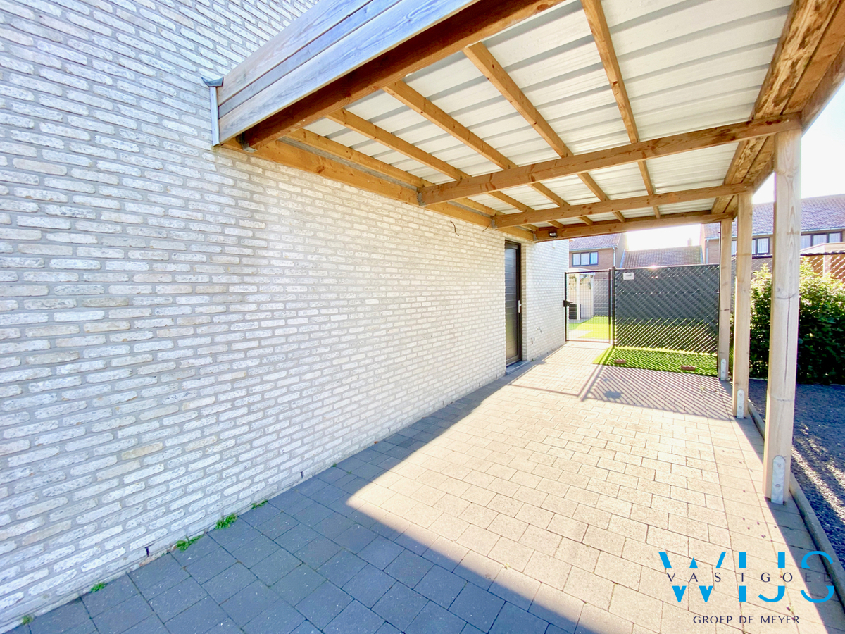 Recent instapklaar woonhuis in het centrum van Assenede ! 