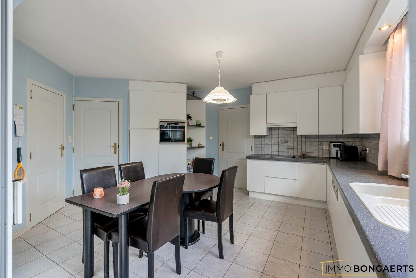 Ruime, rustig gelegen woning met drie slaapkamers 