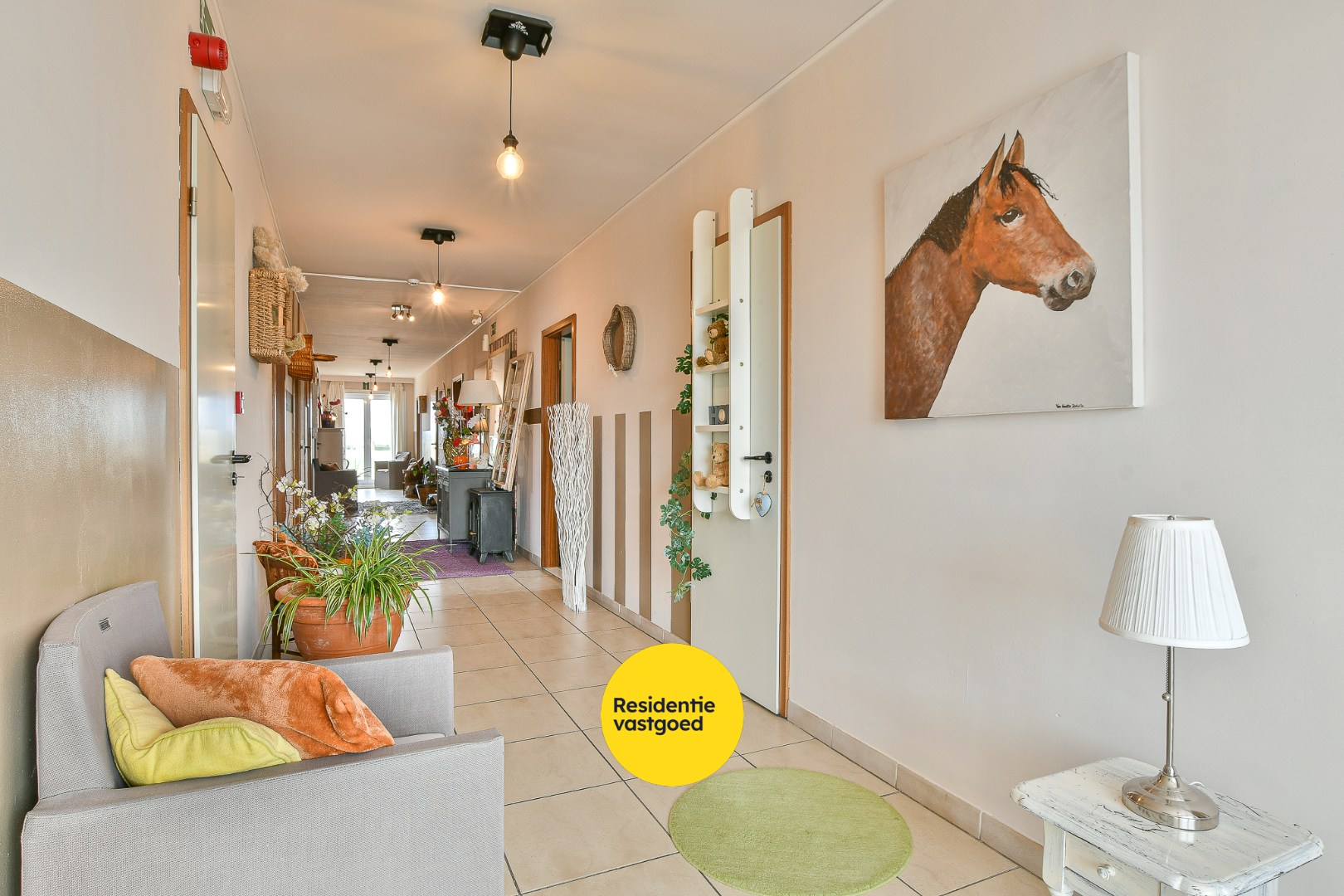 Unieke investeringskans: karaktervol hotel met 18 kamers &amp; woonmogelijkheden te koop! 