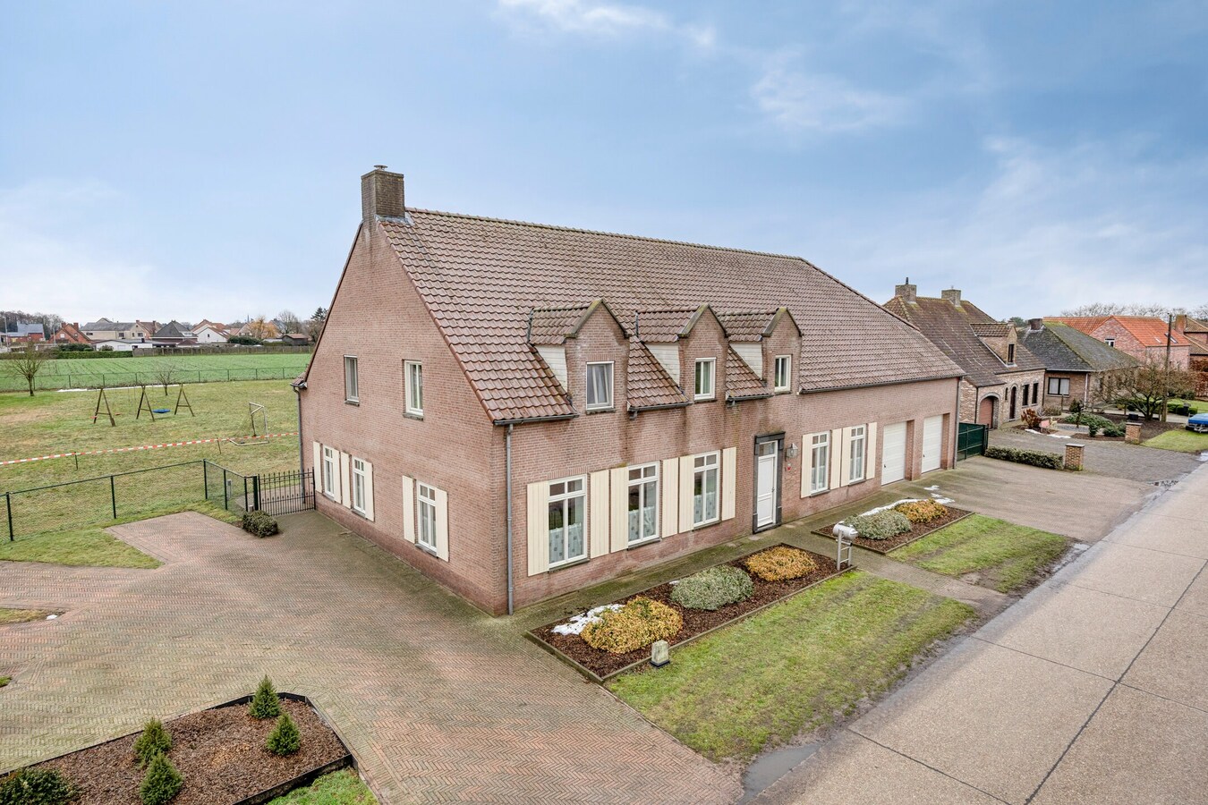 Huis te koop in Retie met 4 slaapkamers 