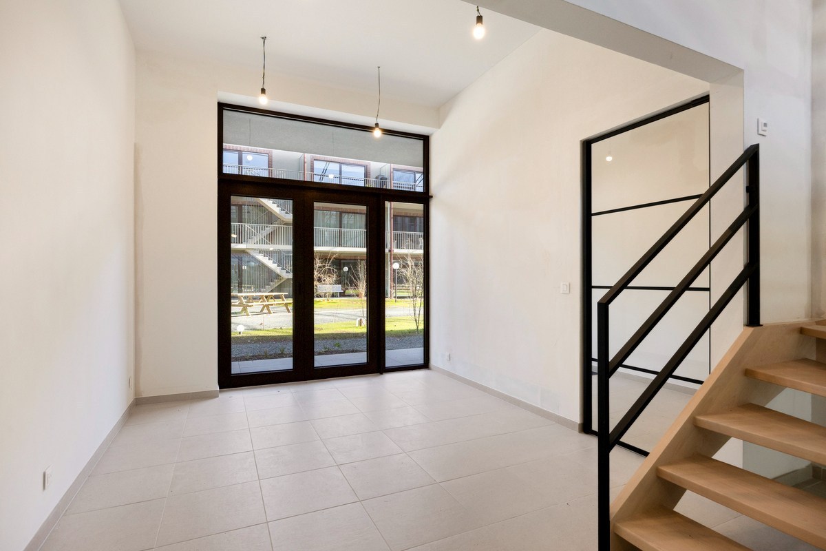 Instapklare woning met zeer goede afwerking, 3 slaapkamers, 3 badkamers, tuin, terras en autostaanplaats in het centrum van Tienen – EPC 27 kWh/m² - bewoonbare opp. 172 m² 