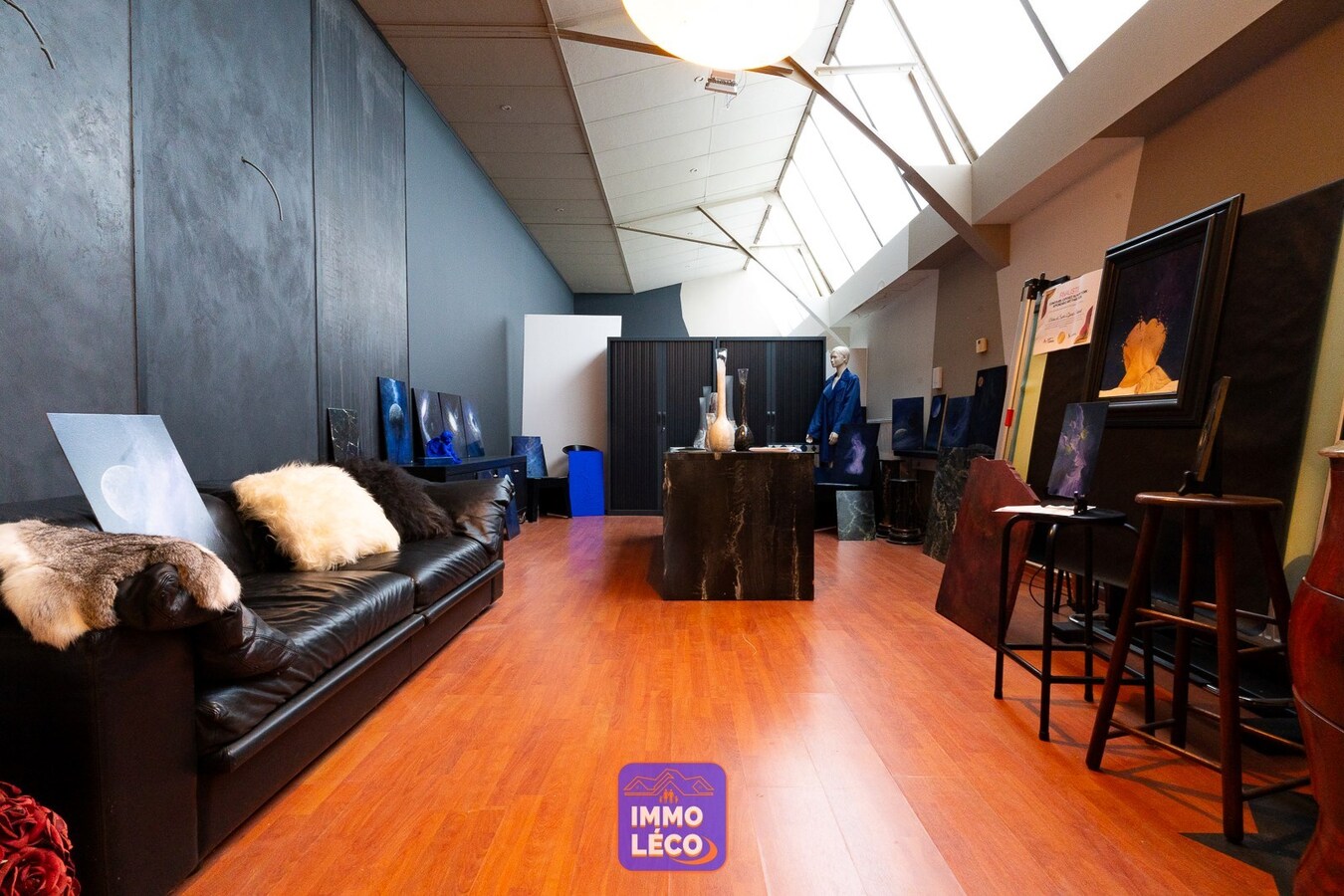 Immeuble de rapport (LOFT, commerce, appartement, entrepôts/ateliers), HYPER RARE à LA VENTE !! 