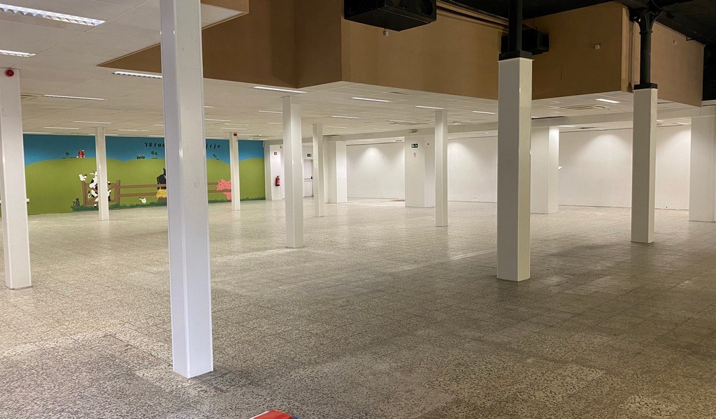 Handelspand te huur op zichtlocatie aan station Oudenaarde