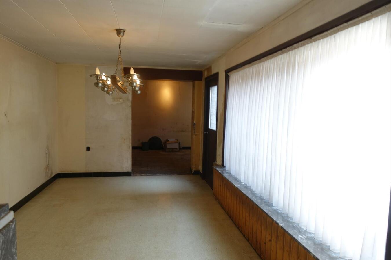 Te renoveren rijwoning op perceel van 210 m² 