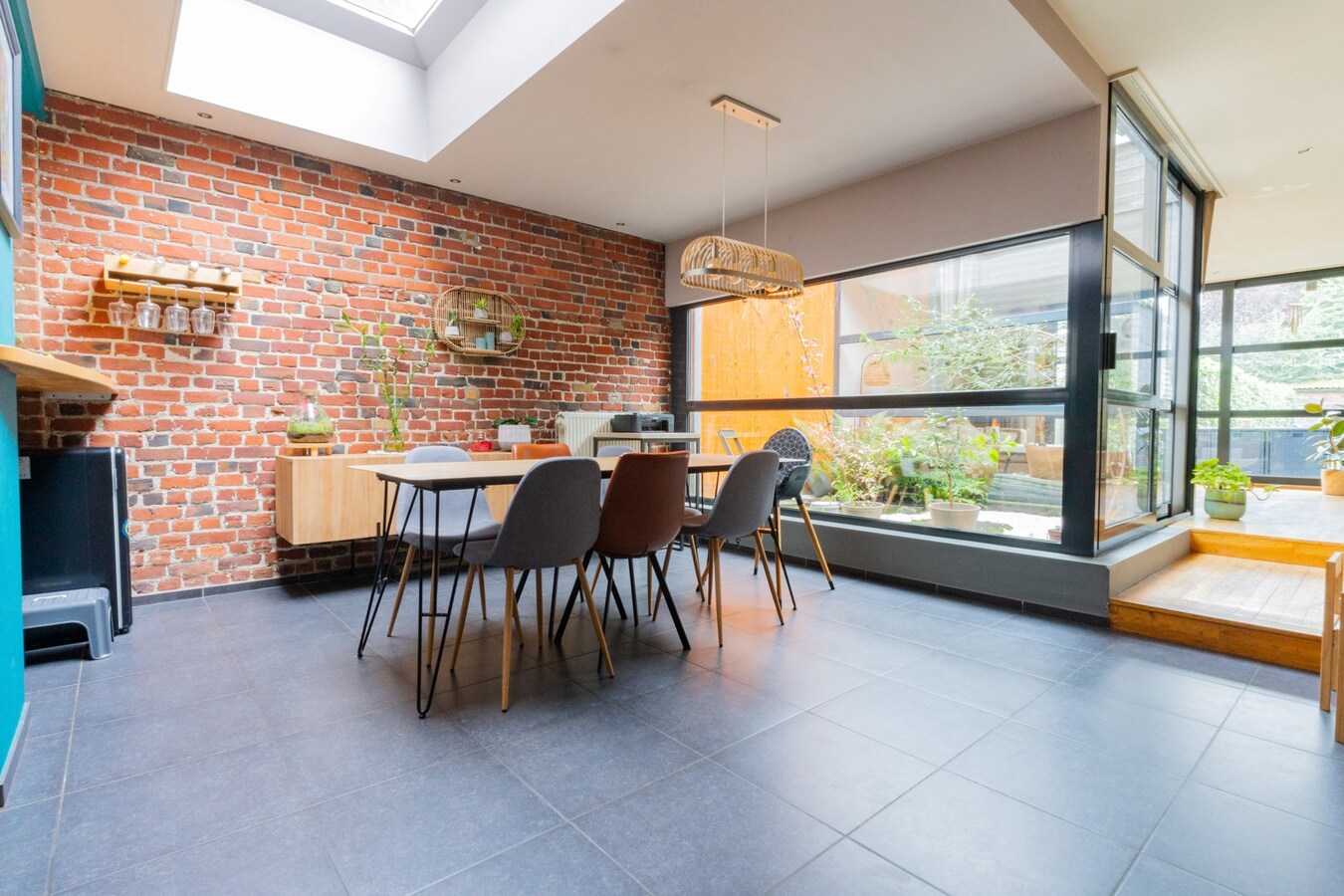 Maison atypique avec jardin et garage, COUP DE COEUR !! 