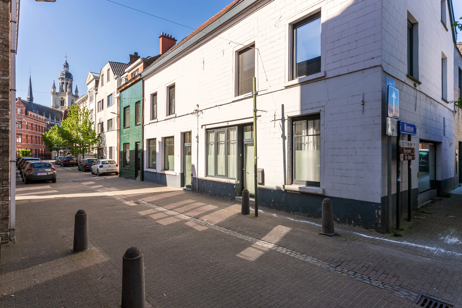 Gelijkvloers appartement met 1 slaapkamer en lage lasten in hartje Halle 