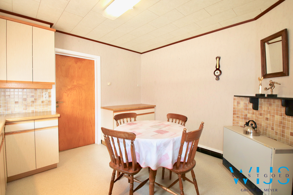 Zeer degelijk woonhuis op TOPlocatie te ERTVELDE ! 